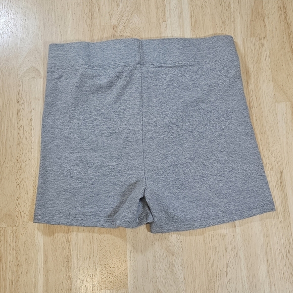 Gray Stretchy Shorts - Picture 3 of 7